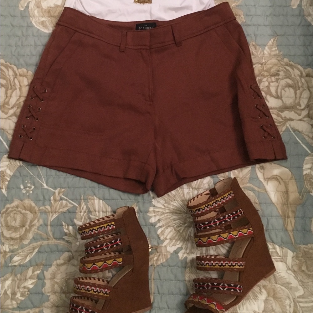 White House Black Market 5” Shorts.